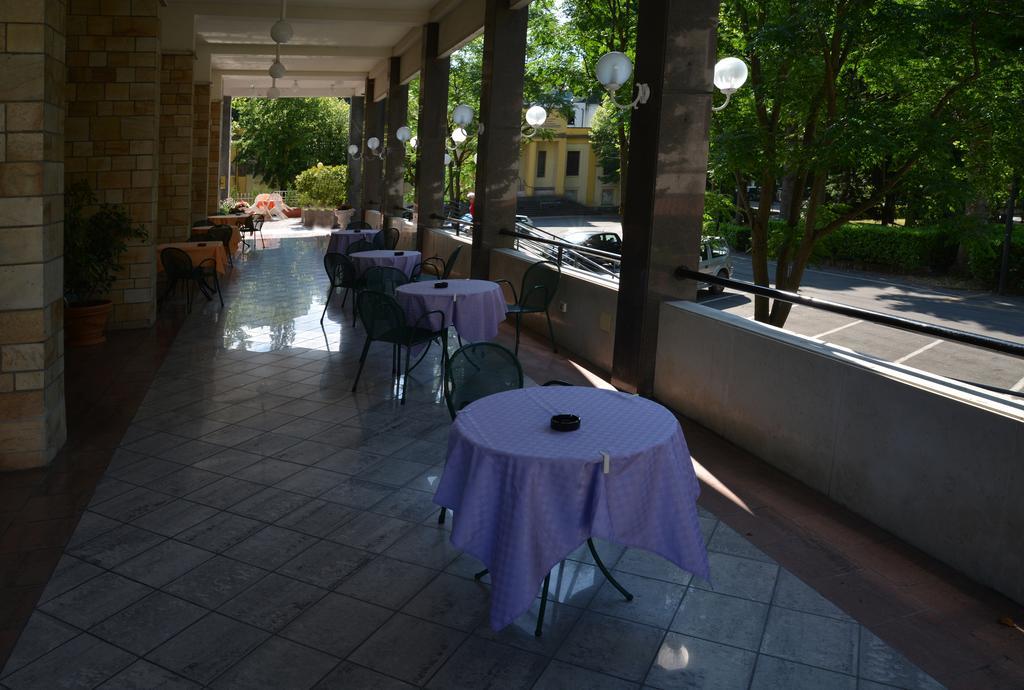 Hotel Salus Sant'Andrea Bagni Kültér fotó