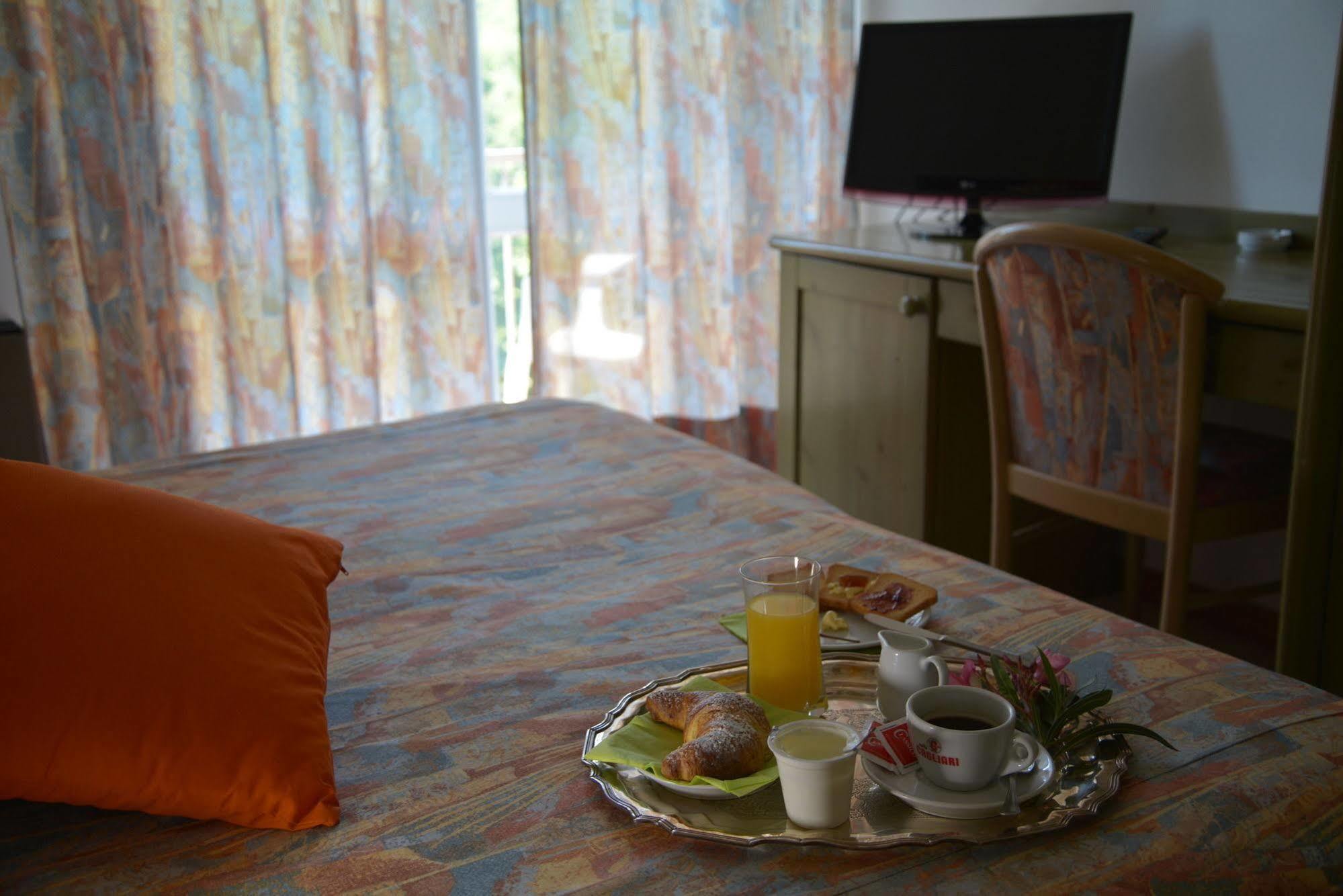 Hotel Salus Sant'Andrea Bagni Kültér fotó