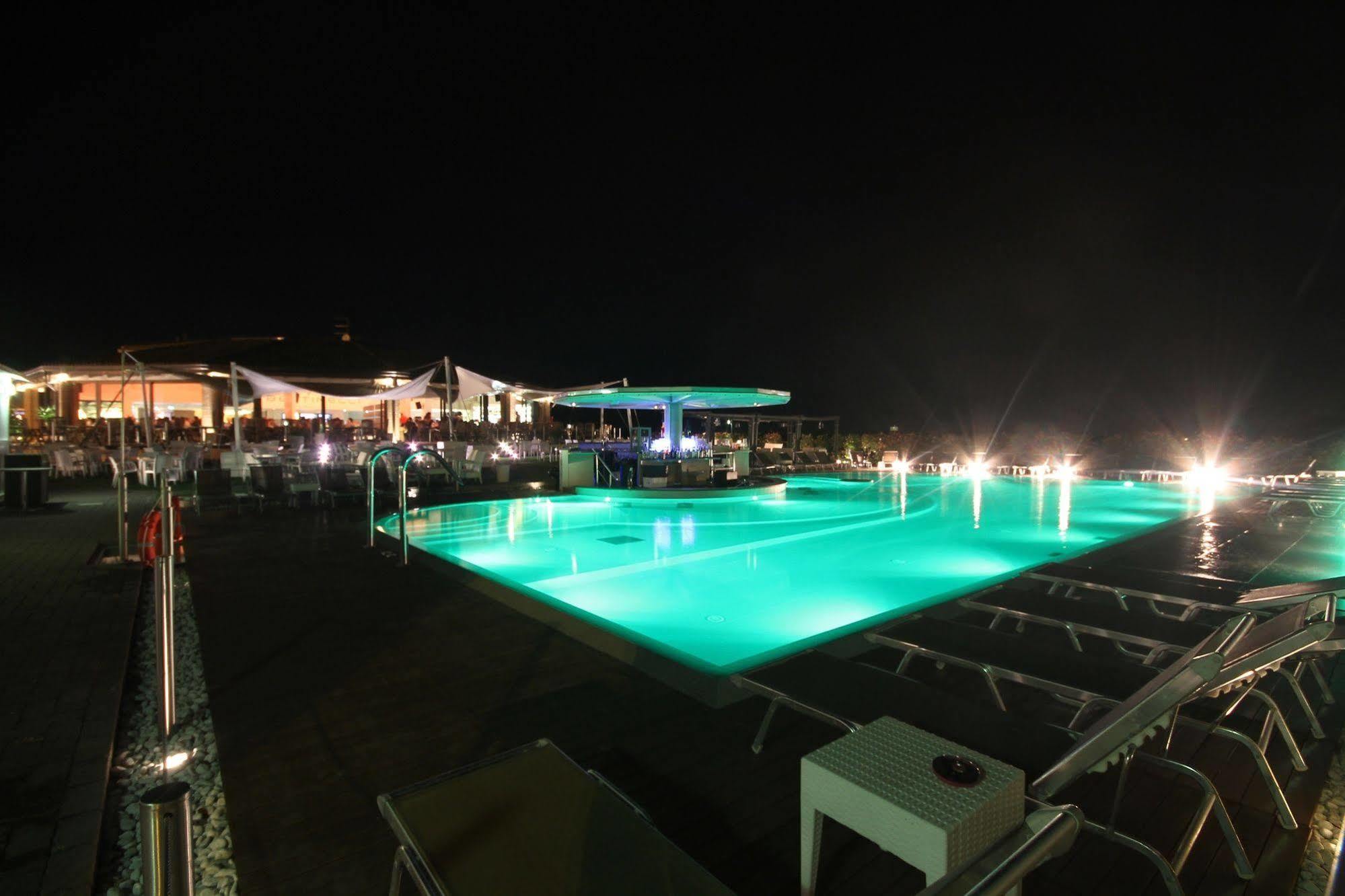 Hotel Salus Sant'Andrea Bagni Kültér fotó